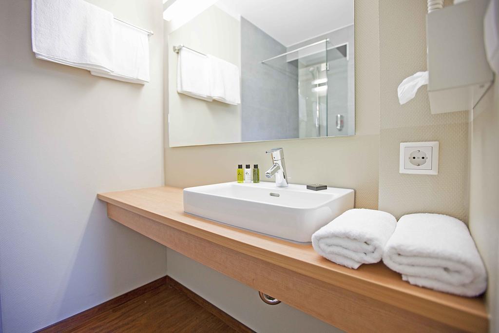 Sebcity Hotel Ellwangen Habitación foto